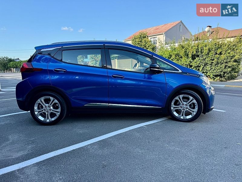 Хэтчбек Opel Ampera-e 2018 в Киеве
