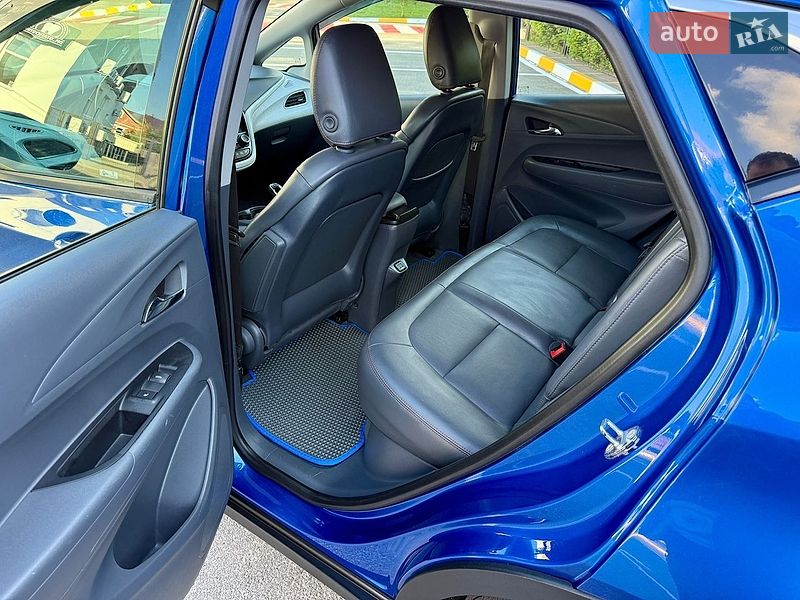 Хэтчбек Opel Ampera-e 2018 в Киеве