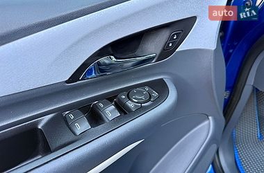 Хэтчбек Opel Ampera-e 2018 в Киеве