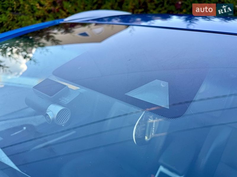 Хэтчбек Opel Ampera-e 2018 в Киеве