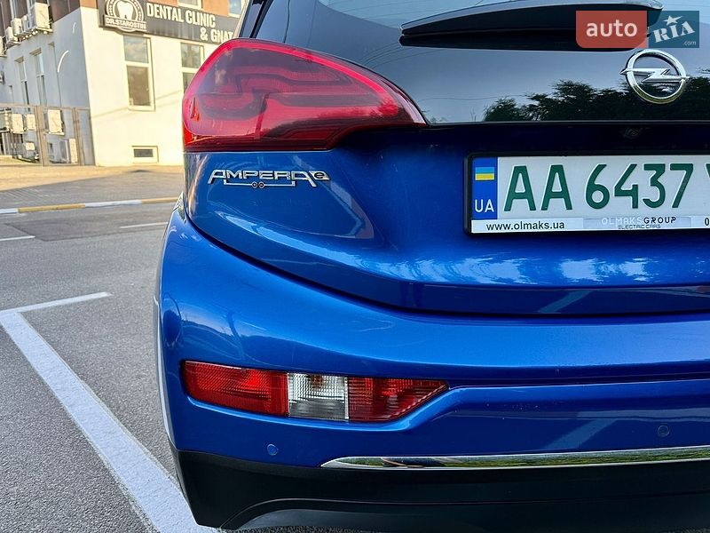 Хэтчбек Opel Ampera-e 2018 в Киеве
