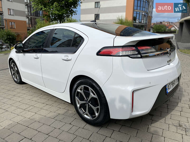 Хэтчбек Opel Ampera 2012 в Ивано-Франковске