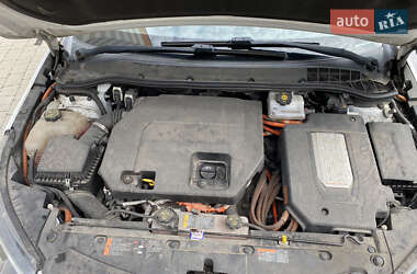 Хэтчбек Opel Ampera 2012 в 