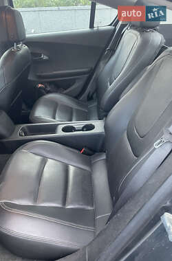 Хэтчбек Opel Ampera 2012 в 