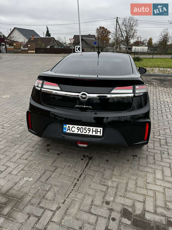 Хэтчбек Opel Ampera 2012 в Любомле