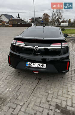 Хэтчбек Opel Ampera 2012 в 