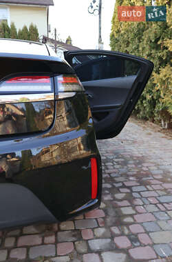 Хэтчбек Opel Ampera 2012 в 