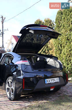 Хэтчбек Opel Ampera 2012 в 