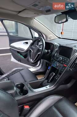 Хэтчбек Opel Ampera 2012 в 