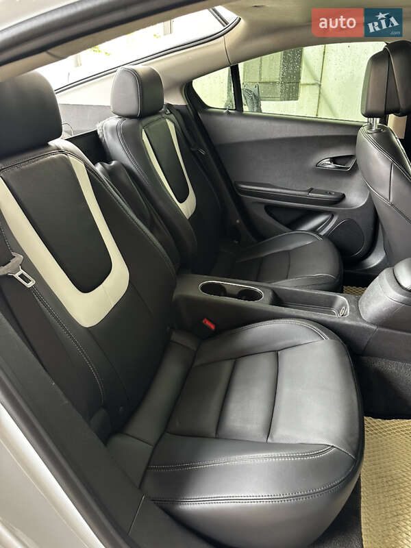 Хетчбек Opel Ampera 2012 в Києві