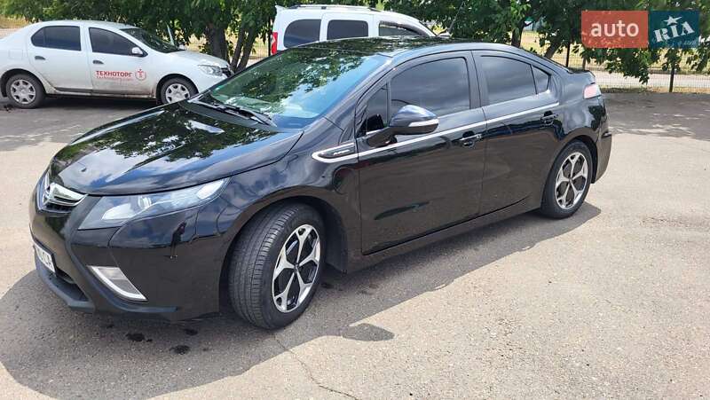 Opel Ampera 2012