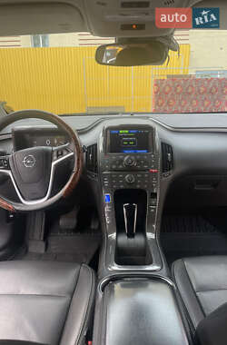 Хэтчбек Opel Ampera 2012 в 