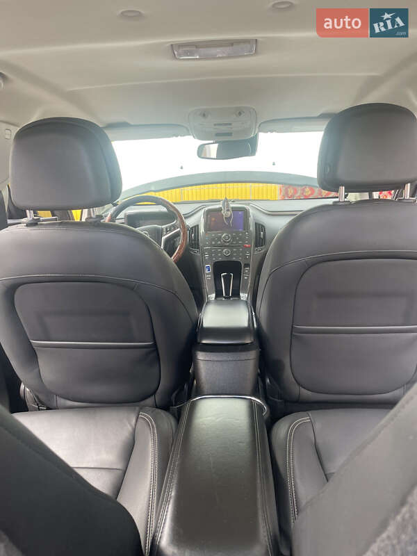 Хэтчбек Opel Ampera 2012 в Житомире