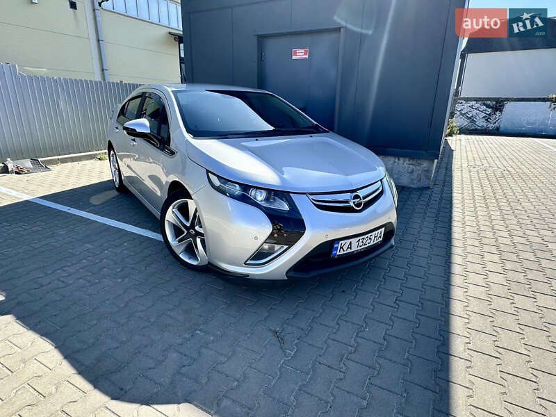 Хэтчбек Opel Ampera 2012 в Киеве фото 21 Хэтчбек Opel Ampera 2012 в Киеве