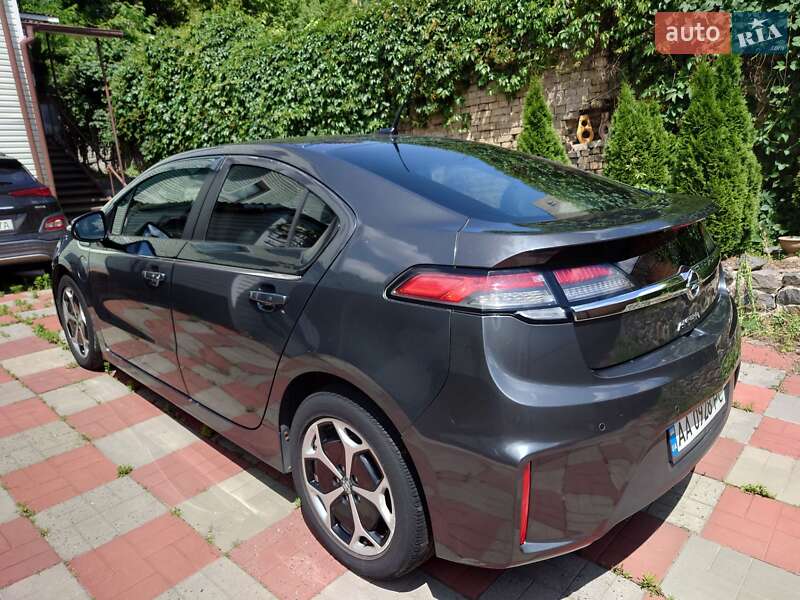 Хэтчбек Opel Ampera 2012 в Киеве
