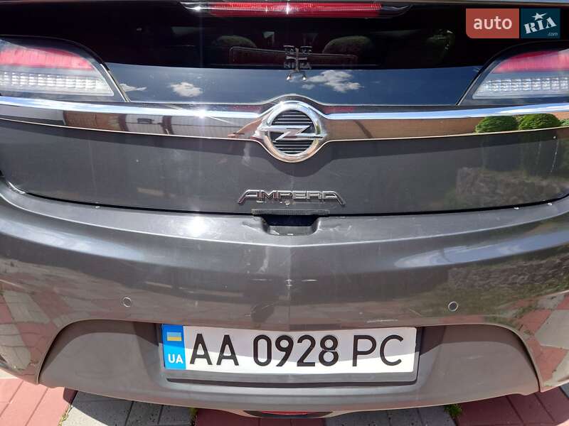 Хэтчбек Opel Ampera 2012 в Киеве