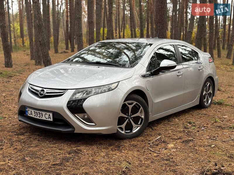 Opel Ampera 2011 Opel Ampera 2011