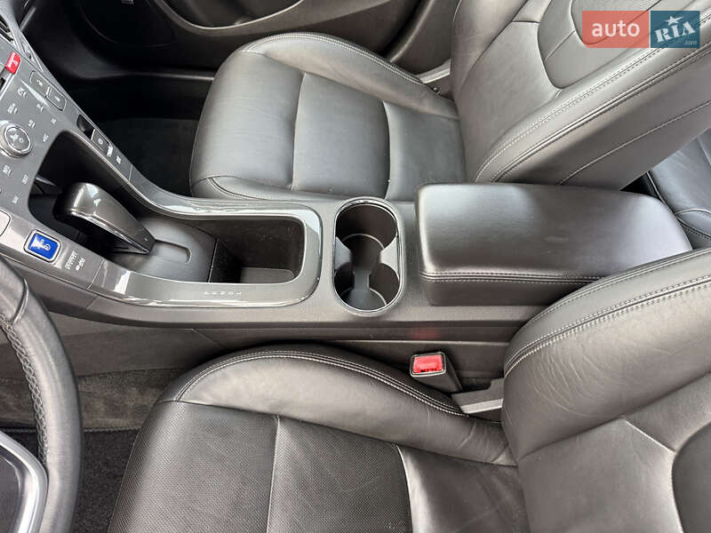 Хэтчбек Opel Ampera 2012 в Белой Церкви