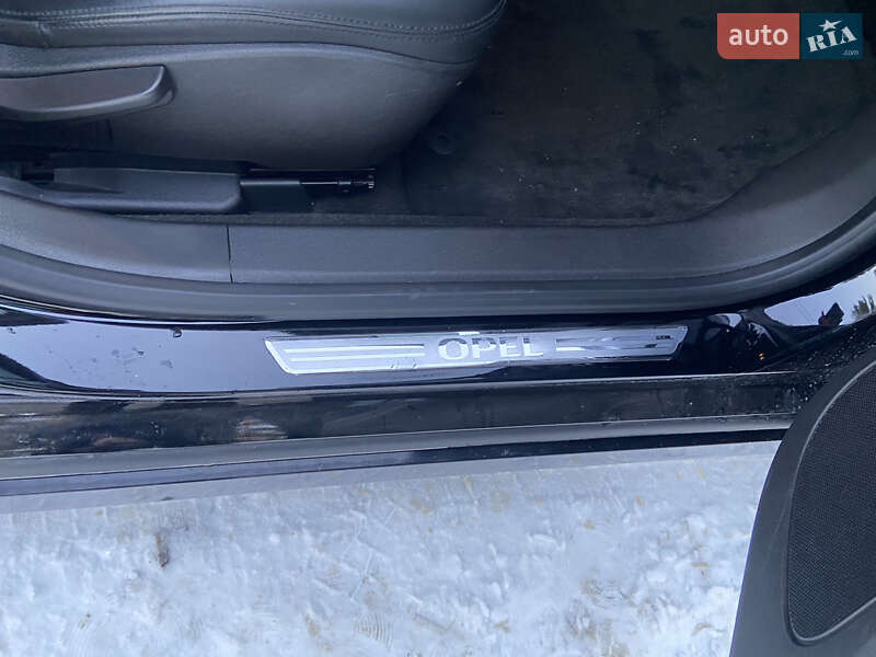 Хэтчбек Opel Ampera 2011 в Яворове