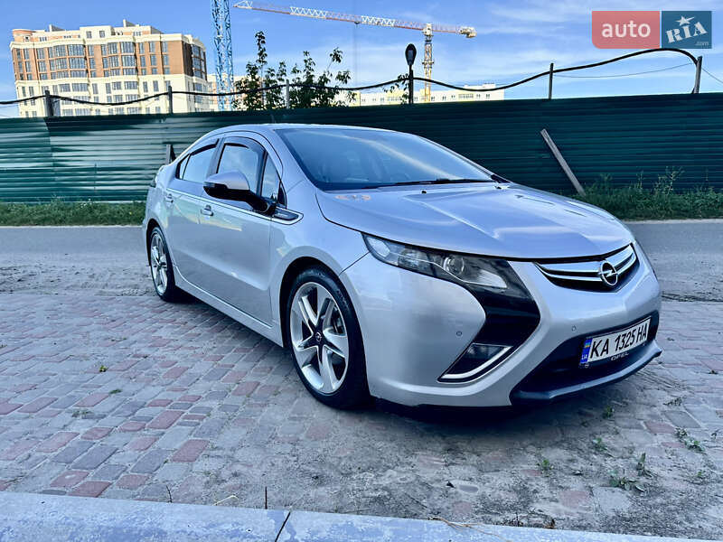 Хэтчбек Opel Ampera 2012 в Киеве фото 4 Хэтчбек Opel Ampera 2012 в Киеве