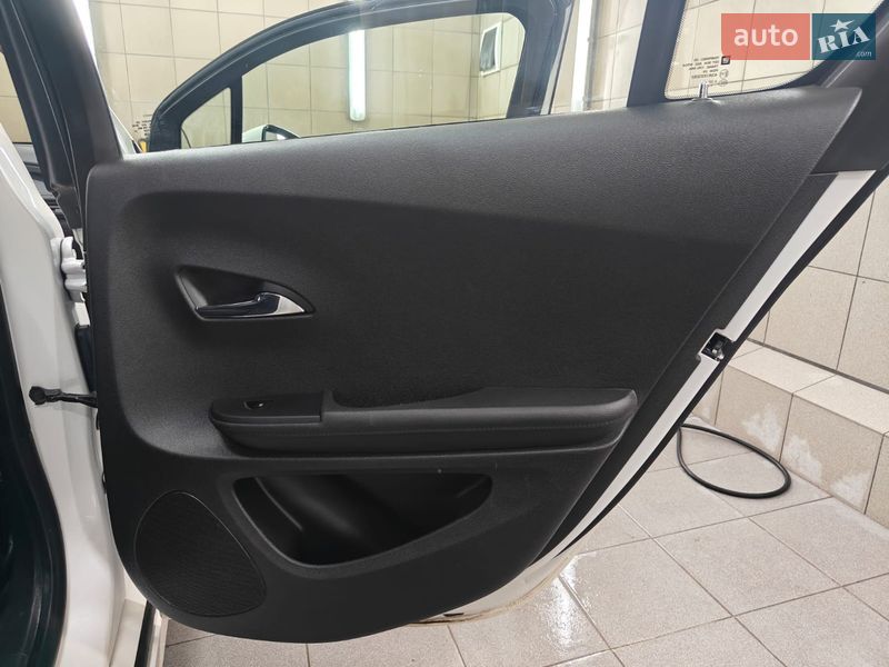 Хэтчбек Opel Ampera 2012 в Монастырище