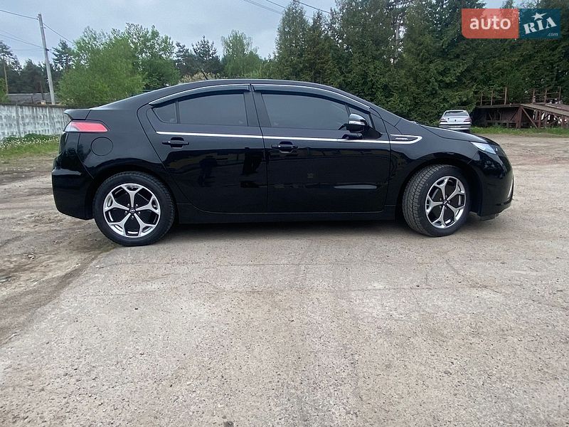Хэтчбек Opel Ampera 2011 в Яворове