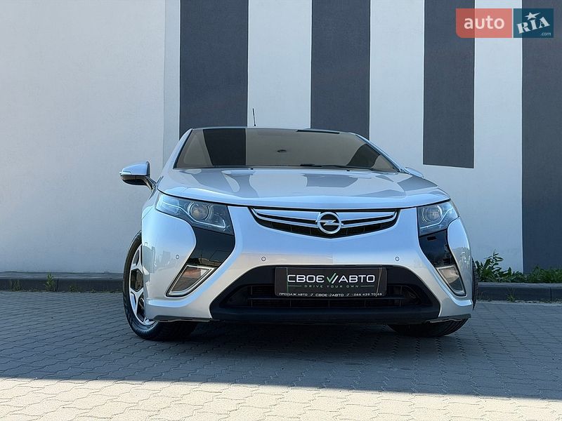 Хэтчбек Opel Ampera 2013 в Львове