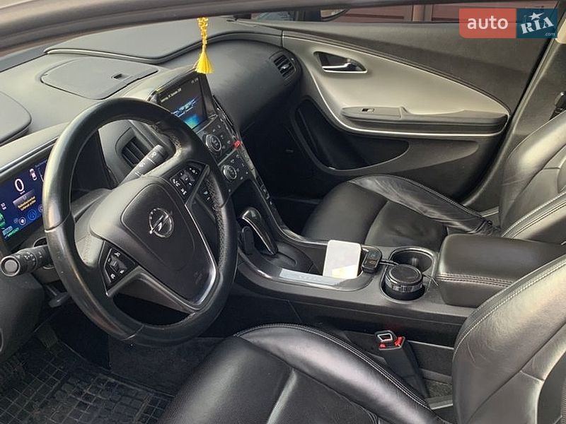 Хетчбек Opel Ampera 2012 в Києві