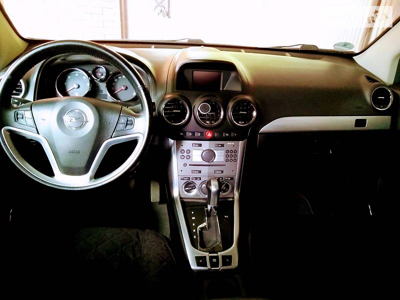Позашляховик / Кросовер Opel Antara 2011 в Києві