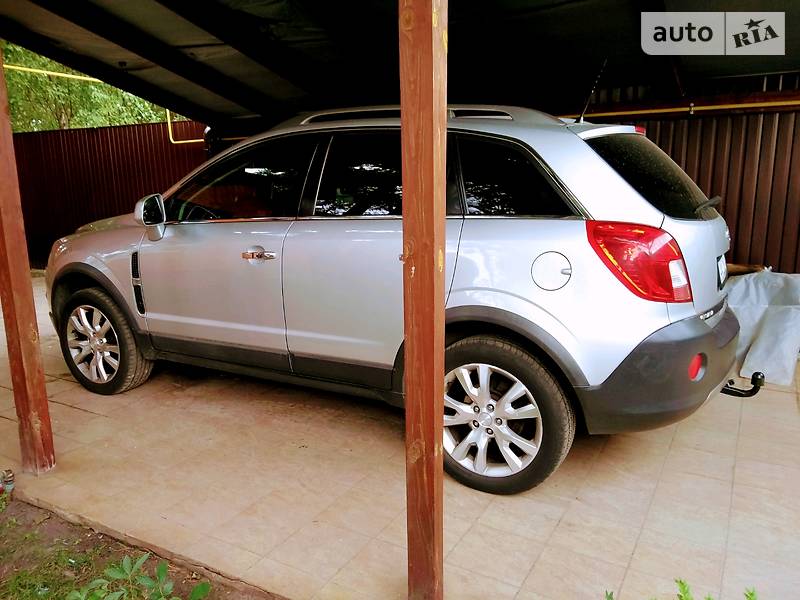 Позашляховик / Кросовер Opel Antara 2011 в Києві