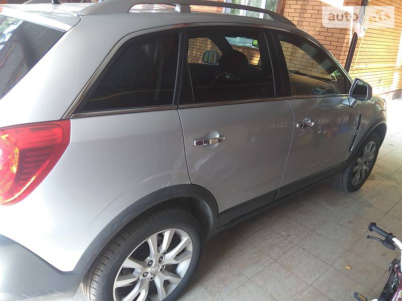 Позашляховик / Кросовер Opel Antara 2011 в Києві