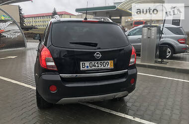 Позашляховик / Кросовер Opel Antara 2012 в 