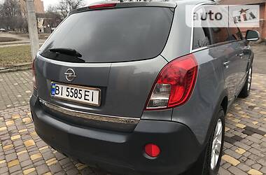 Позашляховик / Кросовер Opel Antara 2013 в 