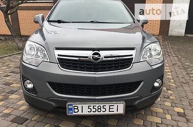 Позашляховик / Кросовер Opel Antara 2013 в 