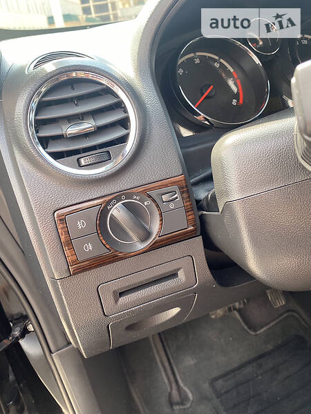 Позашляховик / Кросовер Opel Antara 2008 в Тернополі