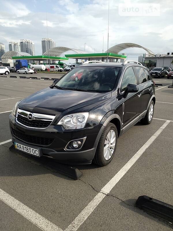 Внедорожник / Кроссовер Opel Antara 2013 в Киеве