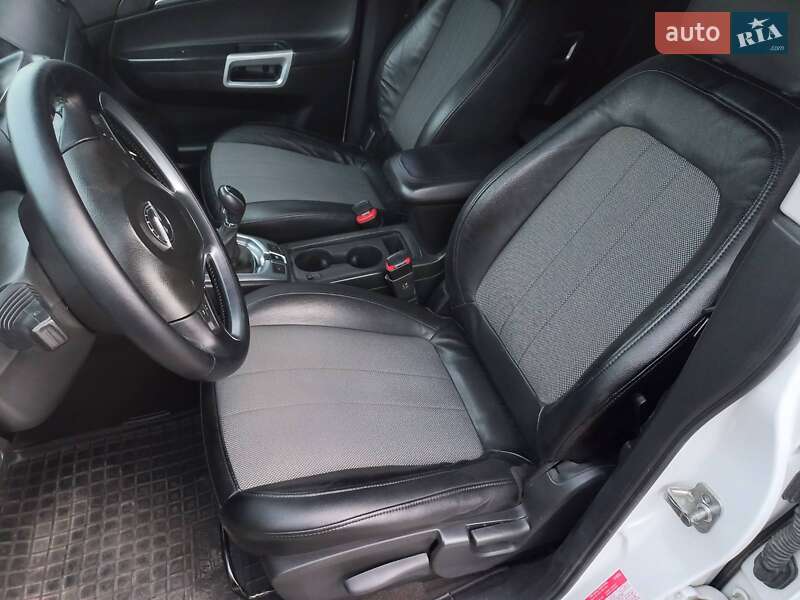 Внедорожник / Кроссовер Opel Antara 2013 в Тараще