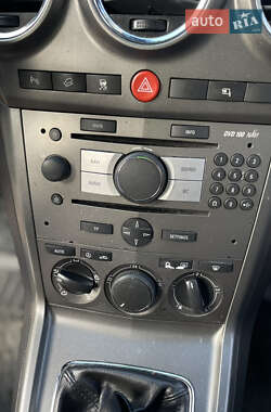 Внедорожник / Кроссовер Opel Antara 2008 в 