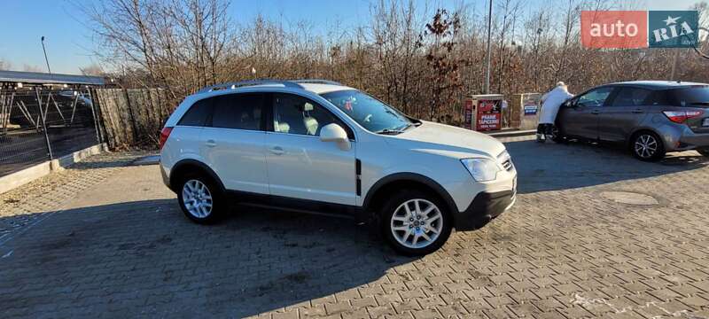 Внедорожник / Кроссовер Opel Antara 2009 в Самборе