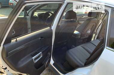 Внедорожник / Кроссовер Opel Antara 2013 в 