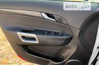 Внедорожник / Кроссовер Opel Antara 2013 в 