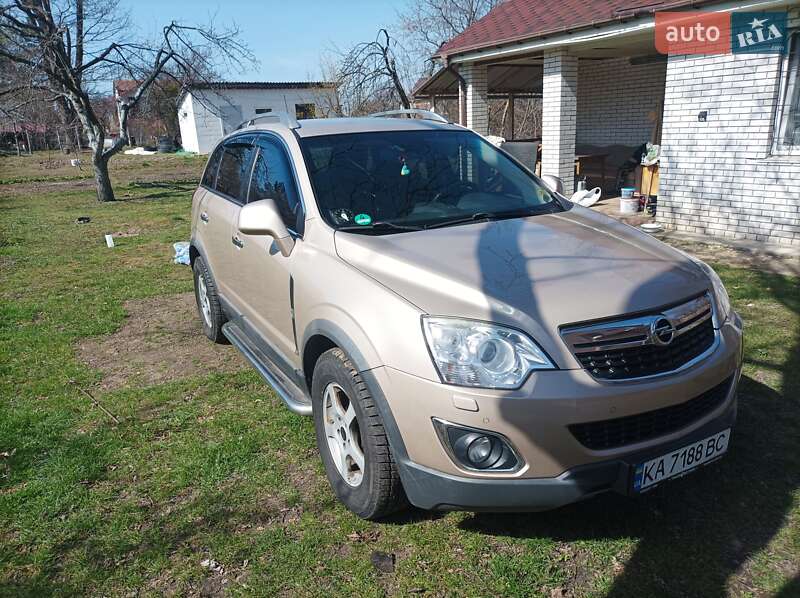 Внедорожник / Кроссовер Opel Antara 2012 в Киеве