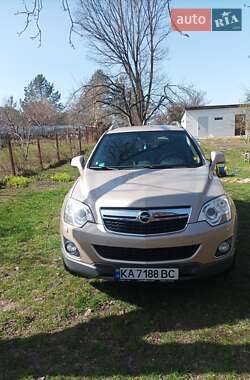 Позашляховик / Кросовер Opel Antara 2012 в 