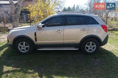 Позашляховик / Кросовер Opel Antara 2012 в 