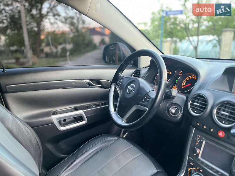 Позашляховик / Кросовер Opel Antara 2012 в Івано-Франківську