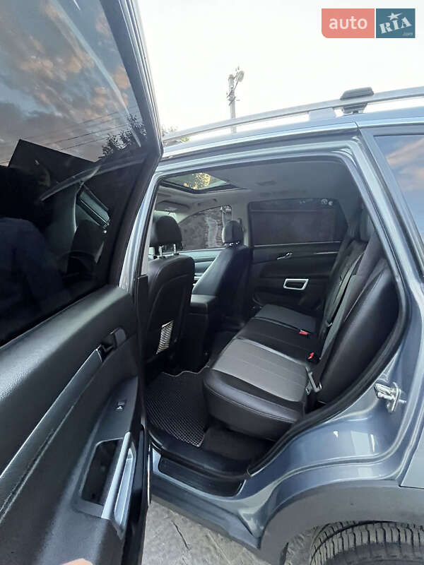 Позашляховик / Кросовер Opel Antara 2012 в Івано-Франківську