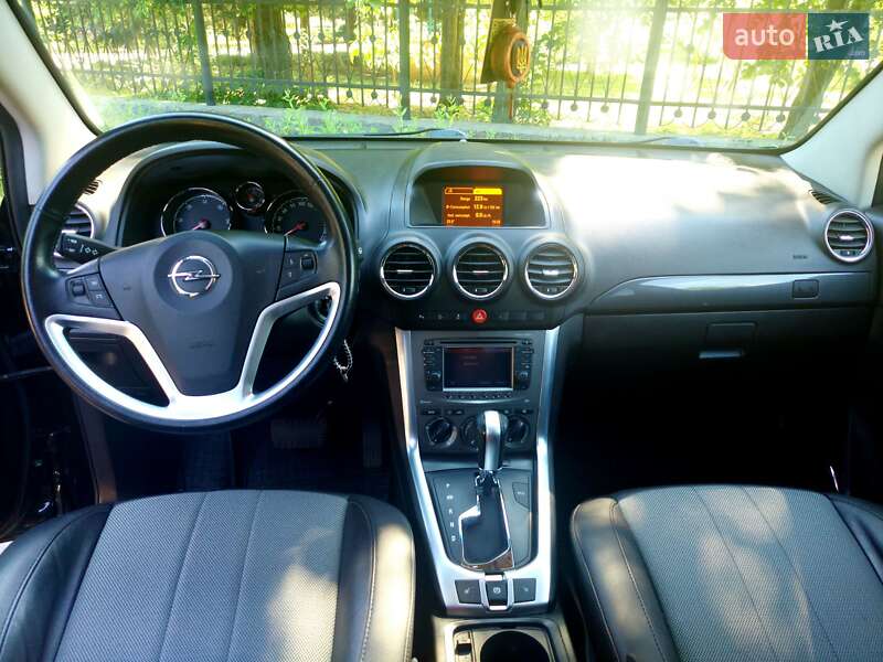 Внедорожник / Кроссовер Opel Antara 2012 в Миргороде