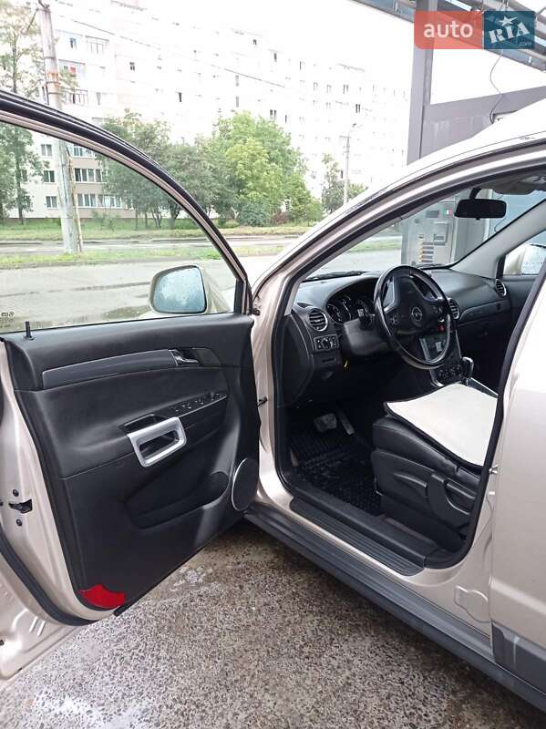 Внедорожник / Кроссовер Opel Antara 2013 в Ивано-Франковске