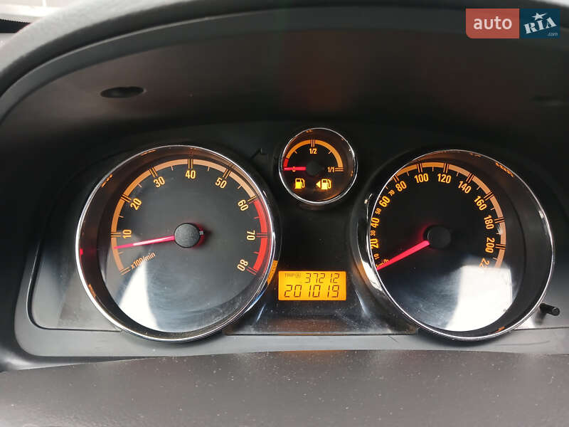 Внедорожник / Кроссовер Opel Antara 2006 в Краматорске