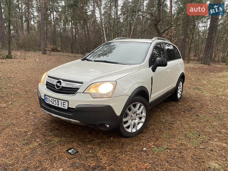 Внедорожник / Кроссовер Opel Antara 2010 в Киеве